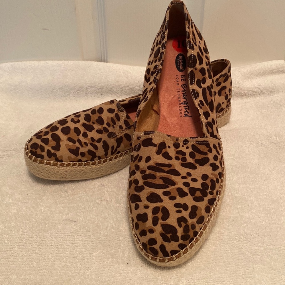 Dr. Scholl’s Animal Print Slip Ons…size 10M